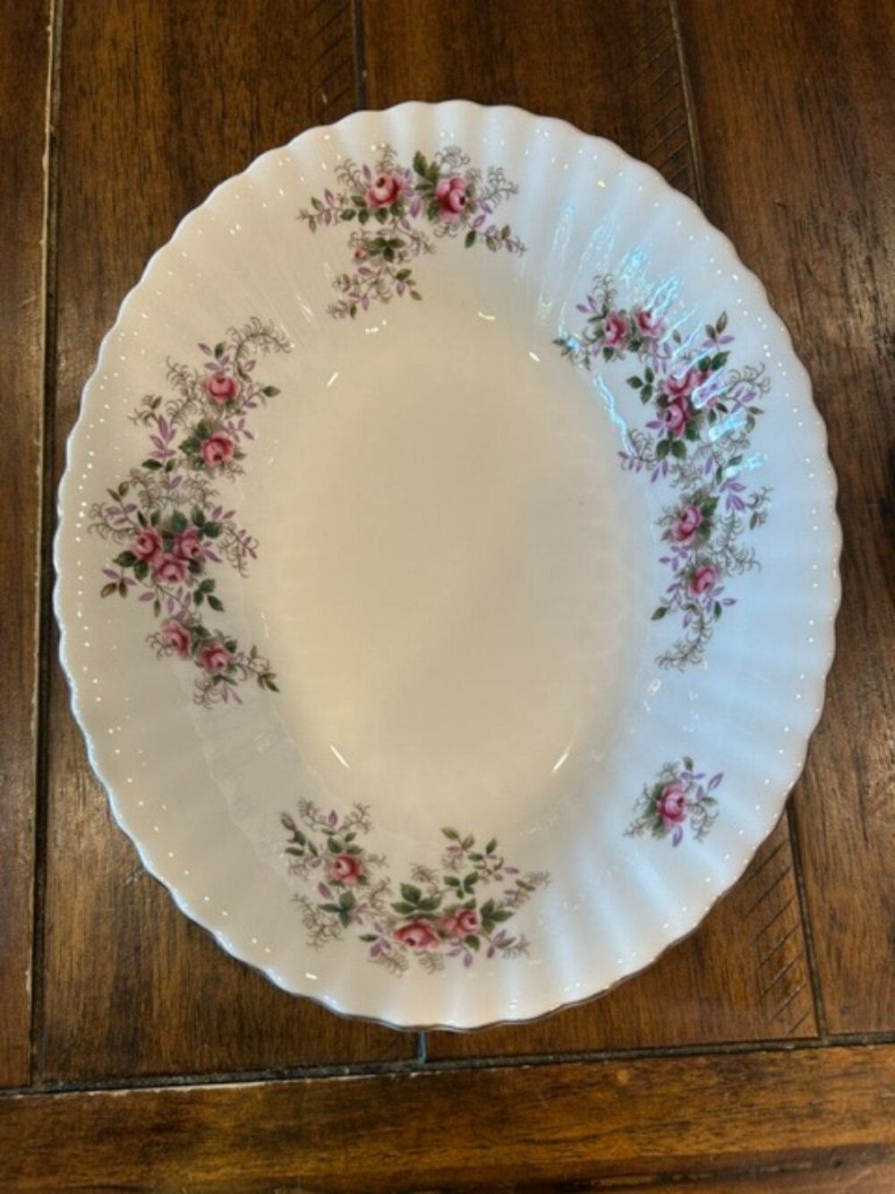 2 vintage Royal Albert 'Lavender Rose' vegetable bowls 9in x 7in